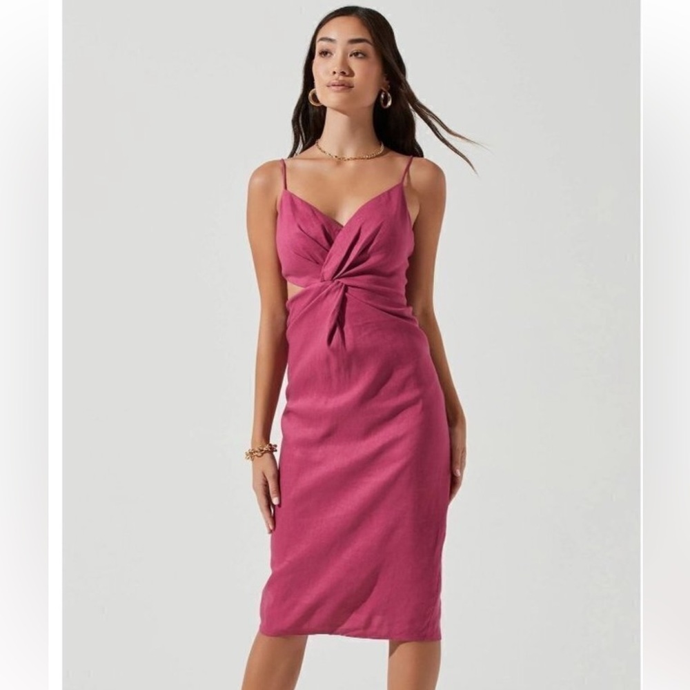 ASTR the Label Didion Twist-Front Cut Out Dress in Deep Mauve Linen Blend NWT